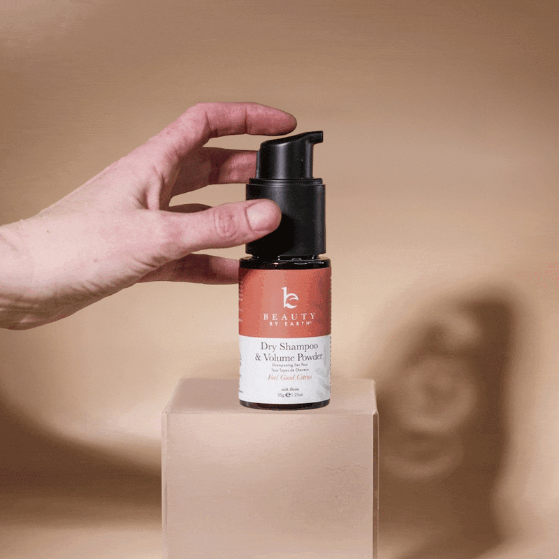 Spraying Beauty by Earth Dry Shampoo