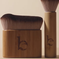 Kabuki Brush Duo Video.